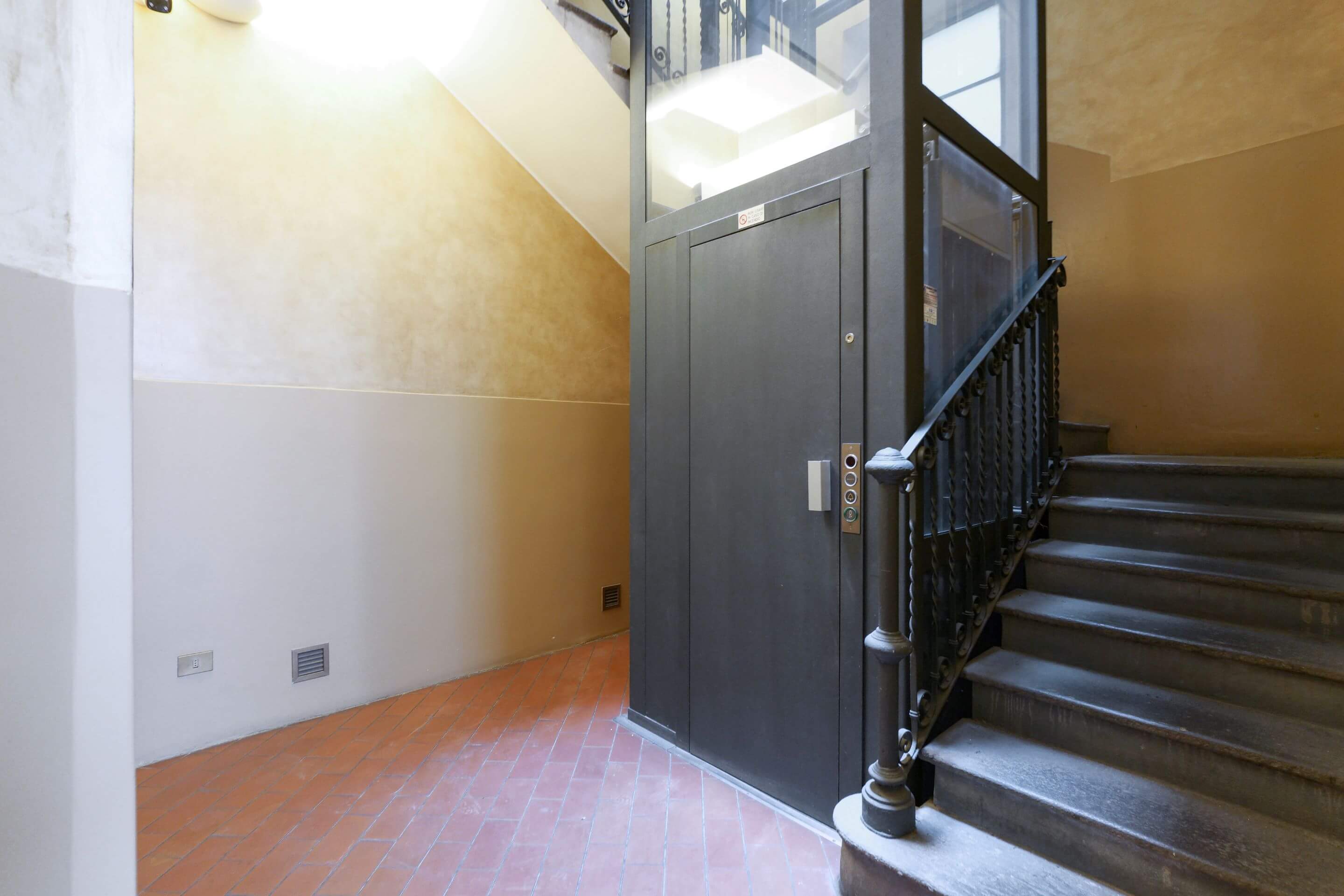 Elegant Terrace Suite