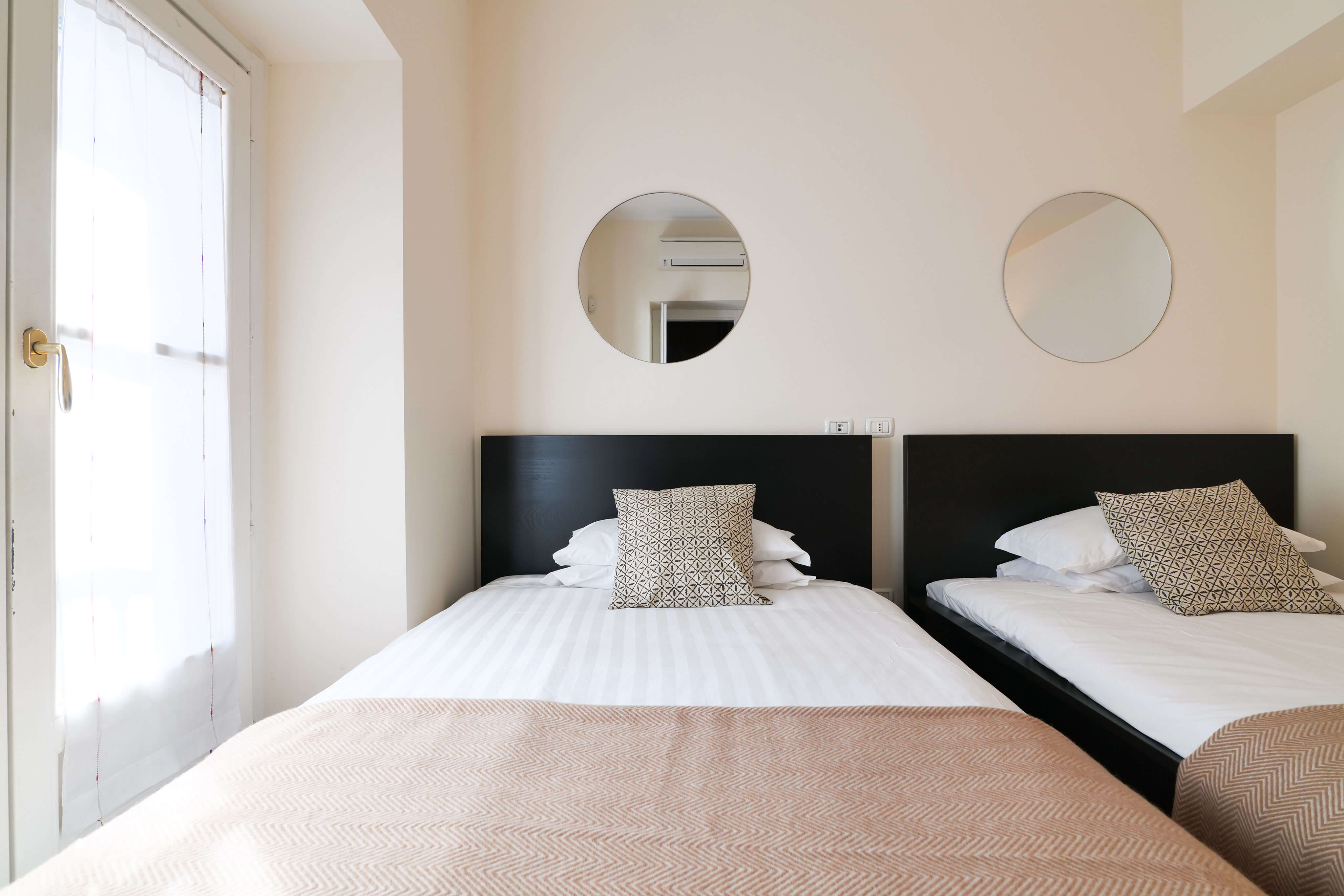 Lux Attic Palestro