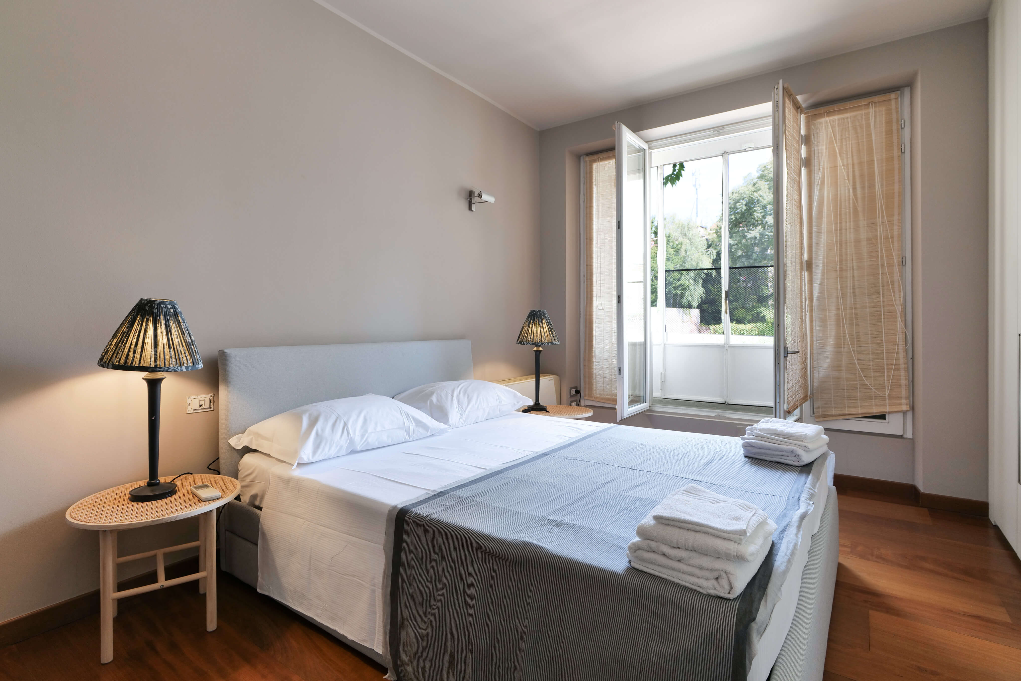 Luxury apartment for short rent in Milan HomNest