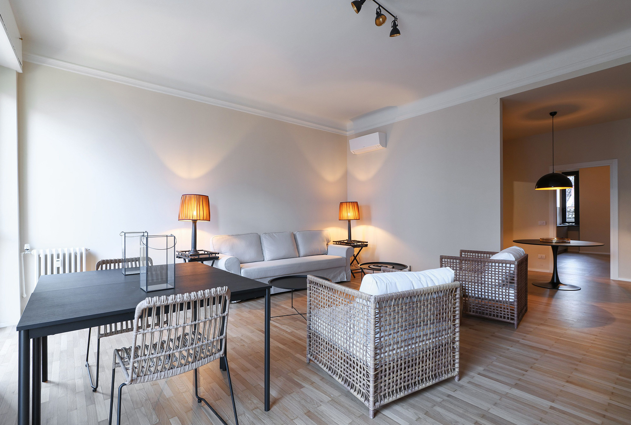 Luxury San Babila Apartment